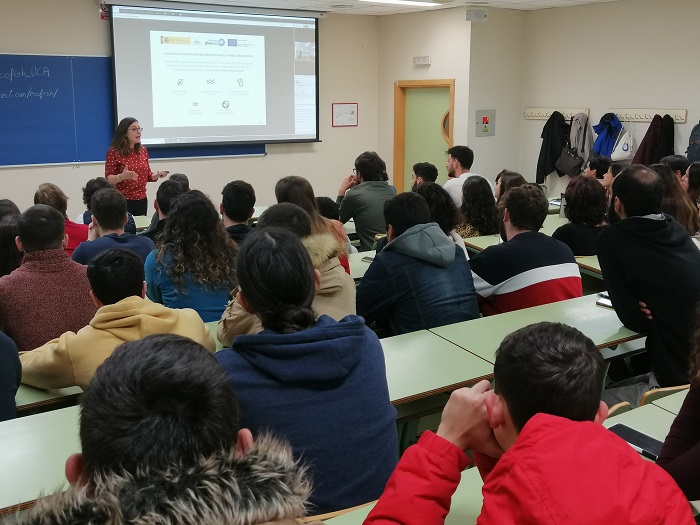 Un total 124.724 estudiantes vuelven este miércoles a las aulas