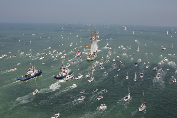 Grandes veleros llegará este mes de julio al puerto de Cádiz durante la Regata 2020.