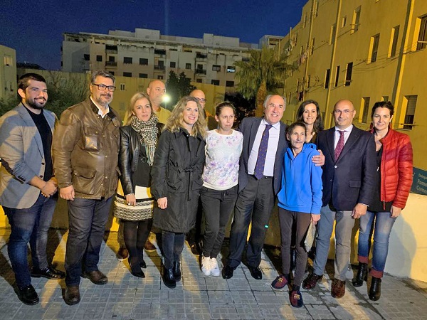 La plaza del Rosario de Algeciras estrena iluminación