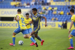 El Cádiz CF saca pecho ante Las Palmas (1-2)