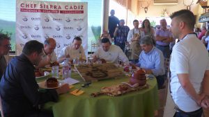 Diecisiete cocineros continúan en las cocinas del "Chef Sierra de Cádiz"