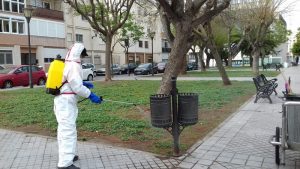 Cádiz acomete servicios extraordinarios de desinfección y limpieza en sus barrios