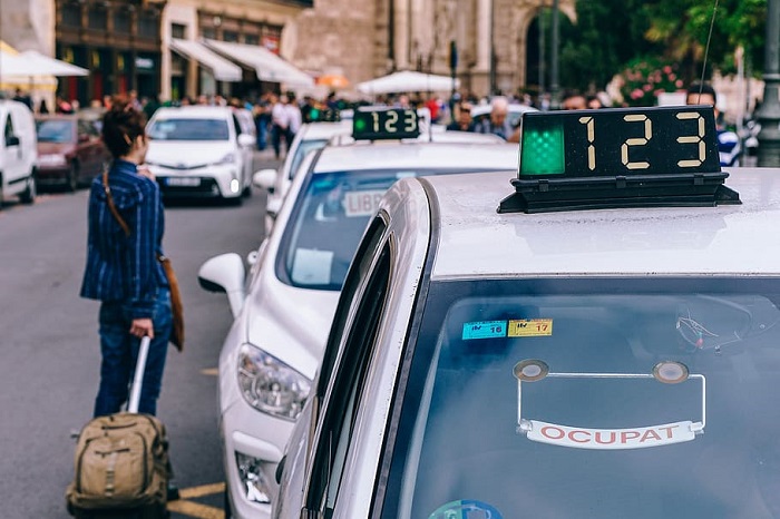 Paquete de medidas económicas en Cádiz para paliar crisis del COVID-19 Servicio de Autotaxi