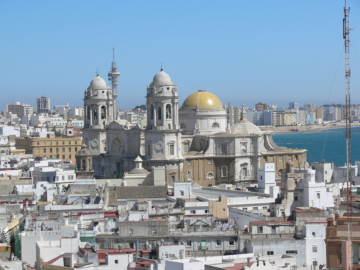 Cádiz retoma el pulso en un clima de normalidad y responsabilidad