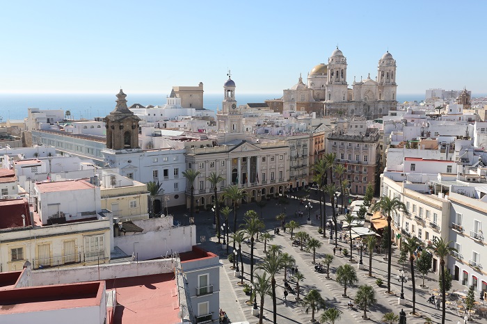 Cádiz estudia ampliar temporal de terrazas durante el estado de alarma