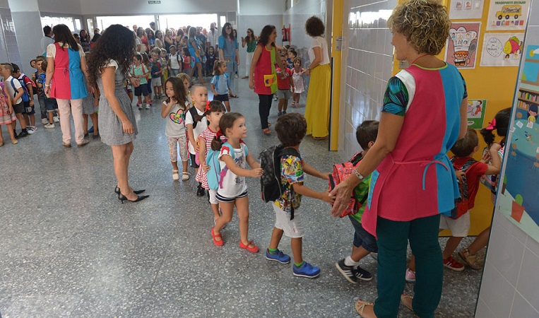 Los centros educativos de Cádiz abren para la escolarización a partir del día 18