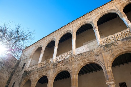 Los jardines del Castillo Palacio de los Ribera vuelven a abrir al público en Bornos