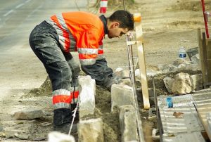 favorecer la contratación indefinida Casi 3.000 personas salen de las listas del paro en Cádiz en mayo