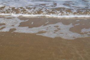 Desalojan en menos de 45 minutos la playa de Santa María del Mar