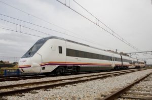 Tren de Media Distancia - EUROPA PRESS/RENFE - Archivo