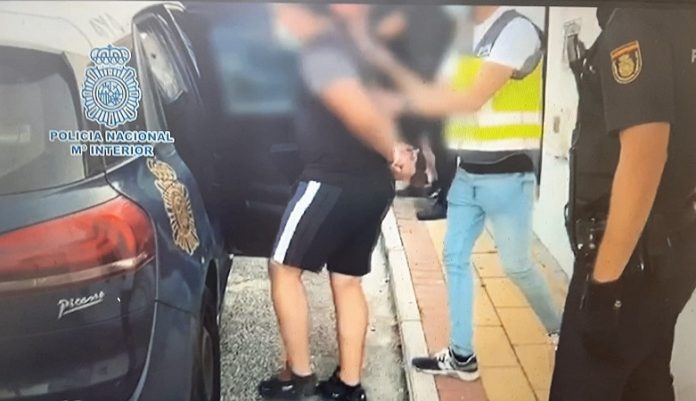 Cuatro detenidos en Algeciras tras localizar una 'guardería' con 350 kilos de hachís