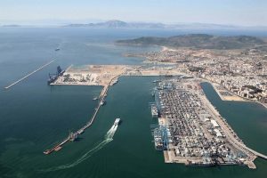 Estudian la situación de un segundo barco en el puerto de Algeciras