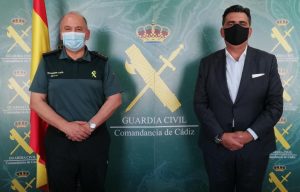 La Guardia Civil de Cádiz recibe al Cónsul Honorario de Uruguay en Cádiz, Ceuta y Melilla