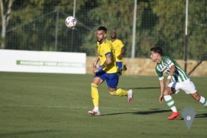 El Betis se llevó la victoria con un gol de Juanmi