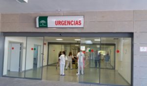 Entrada de Urgencias del Hospital de La Línea.