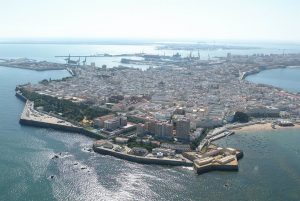 Cádiz es la capital andaluza con menos casos por 100.000 habitantes en los últimos 14 días