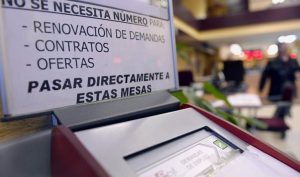 El paro baja en septiembre en 1.826 personas en Andalucía y se sitúa en 955.901 desempleados