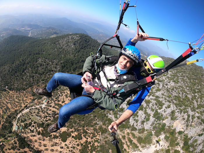 Pilotos voluntarios colaboran con Algodonales en la recuperación del pinsapo en la Sierra de Lijar