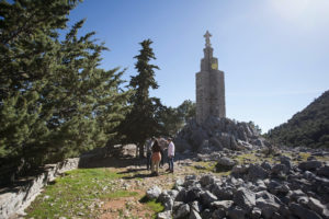 Inician las obras para la mejora del acceso y el mirador del Santo de Grazalema