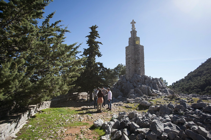 Inician las obras para la mejora del acceso y el mirador del Santo de Grazalema