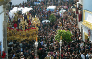 Obispado de Jerez suspende los cultos externos de cofradías y anima a abrir los templos en Semana Santa