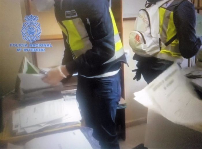 iete detenidos en Algeciras acusados de favorecer la inmigración ilegal y fraude a la Seguridad Social