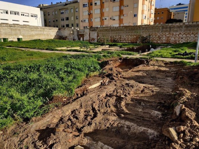 Cádiz inicia este martes la quinta fase de exhumación en el Cementerio de San José
