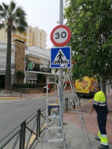 Todas las vías en las que se ha actuado con Policía Local, pasarán del límite de 50 km/h a contar con una velocidad de circulación rodada limitada a 30 km/h.