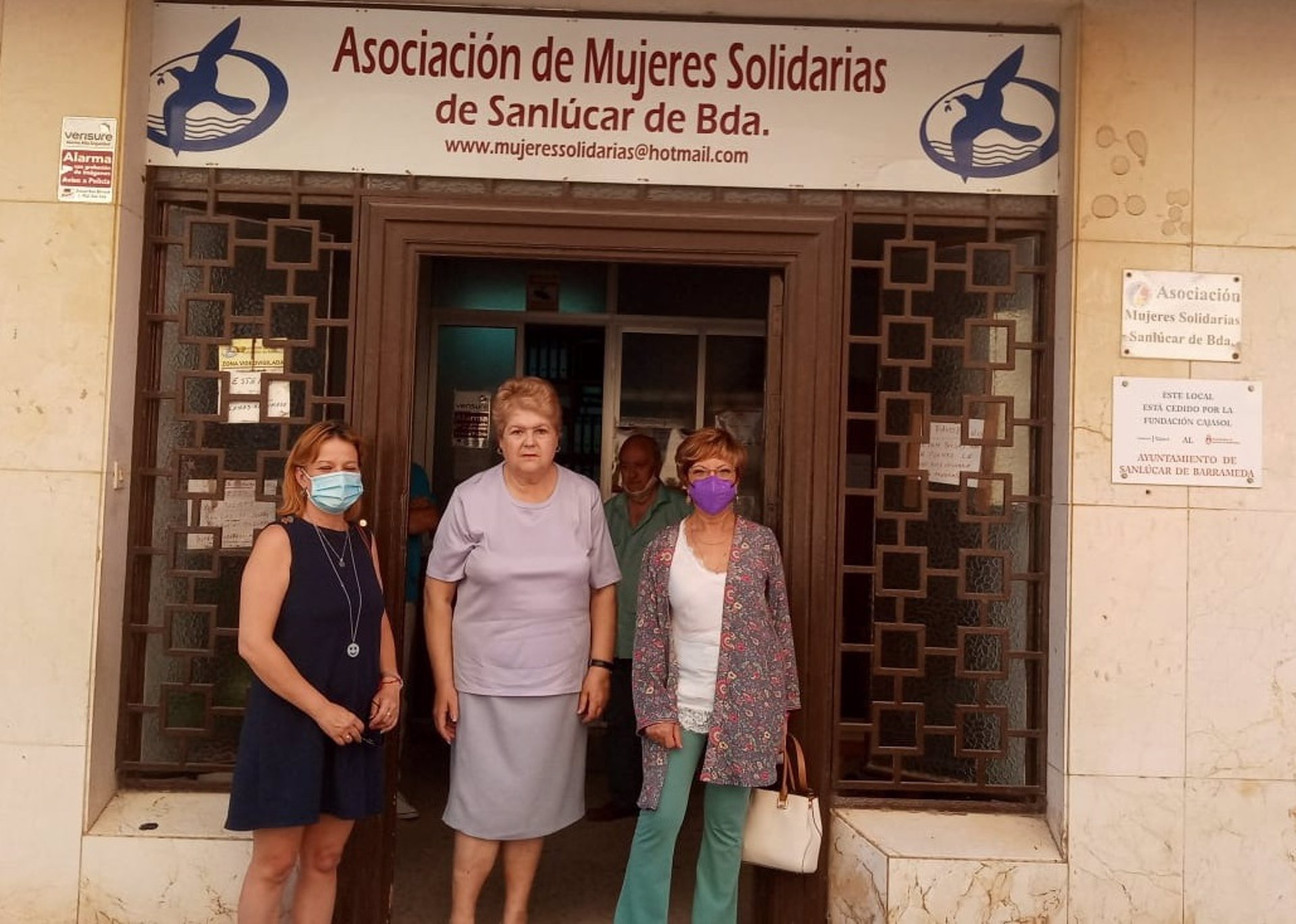 Diputación colabora con la atención a familias en riesgo de exclusión de Mujeres Solidarias en Sanlúcar