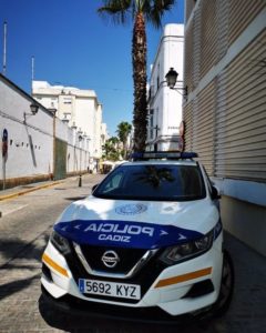 Detienen en Cádiz a un hombre por conducir en estado de embriaguez con su hijo menor a bordo