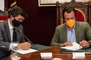 Firman un protocolo para luchar contra los guías turísticos ilegales en Cádiz