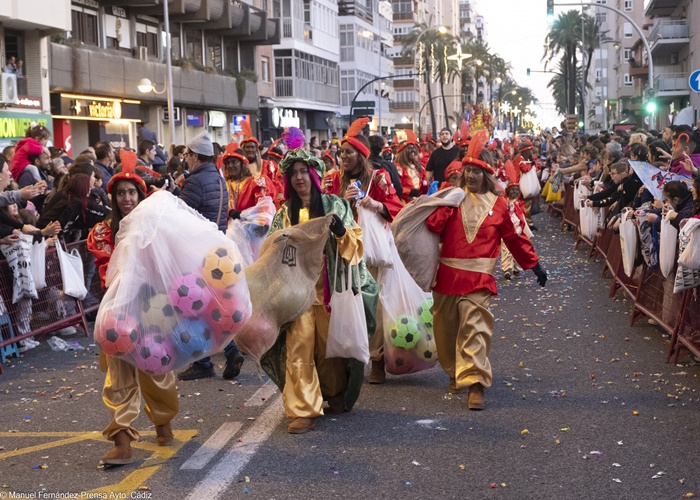 Los Reyes Magos llegan a Cádiz este viernes para acercar la ilusión navideña