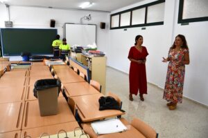 Trabajos de pintura y otras mejoras en los colegios de San Roque