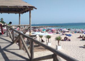 Cádiz activa este lunes la temporada alta de playas